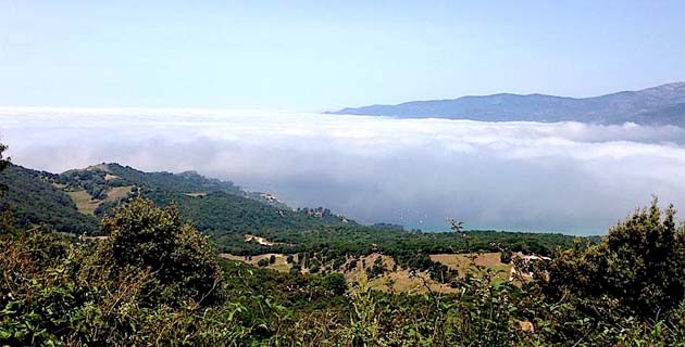 Météo : Le golfe de la Liscia dans la brume !