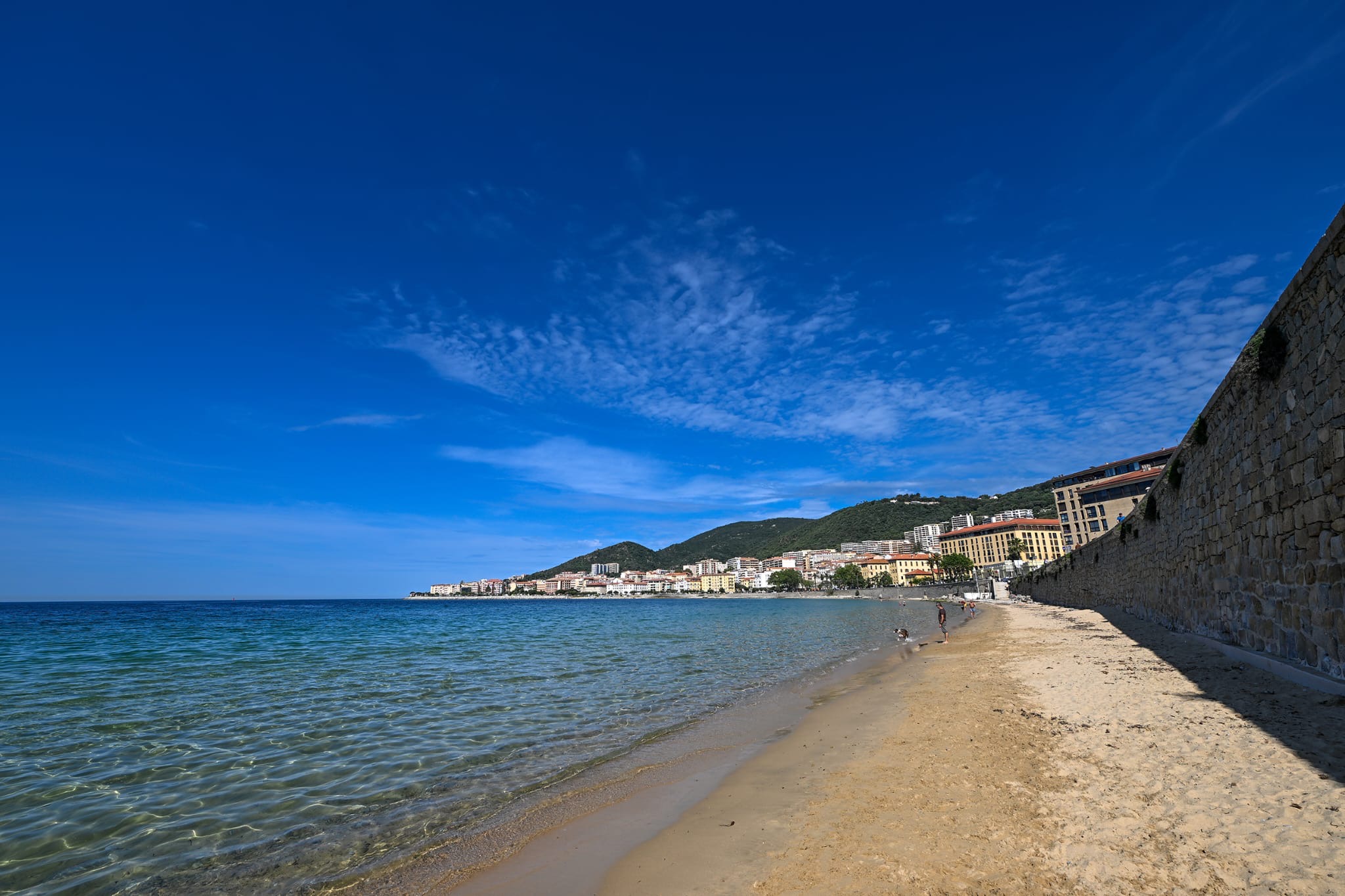 La plage de Saint-François connaît un phénomène important d'érosion côtière.