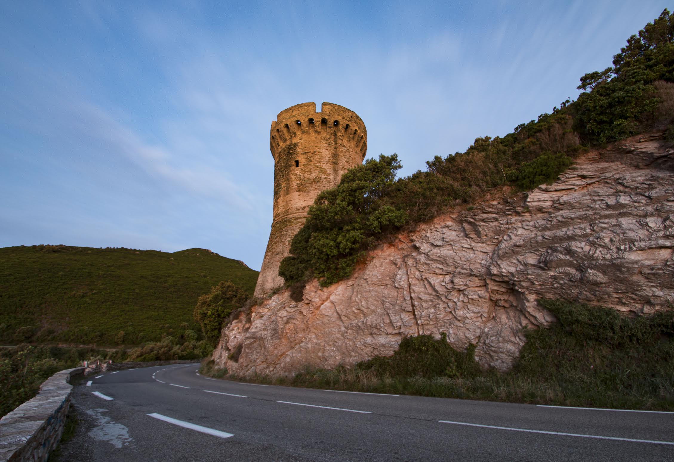 La photo du jour : la tour de Losse