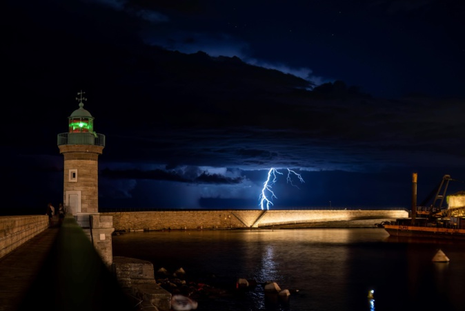 Orage sur Bastia (Archives Chary)