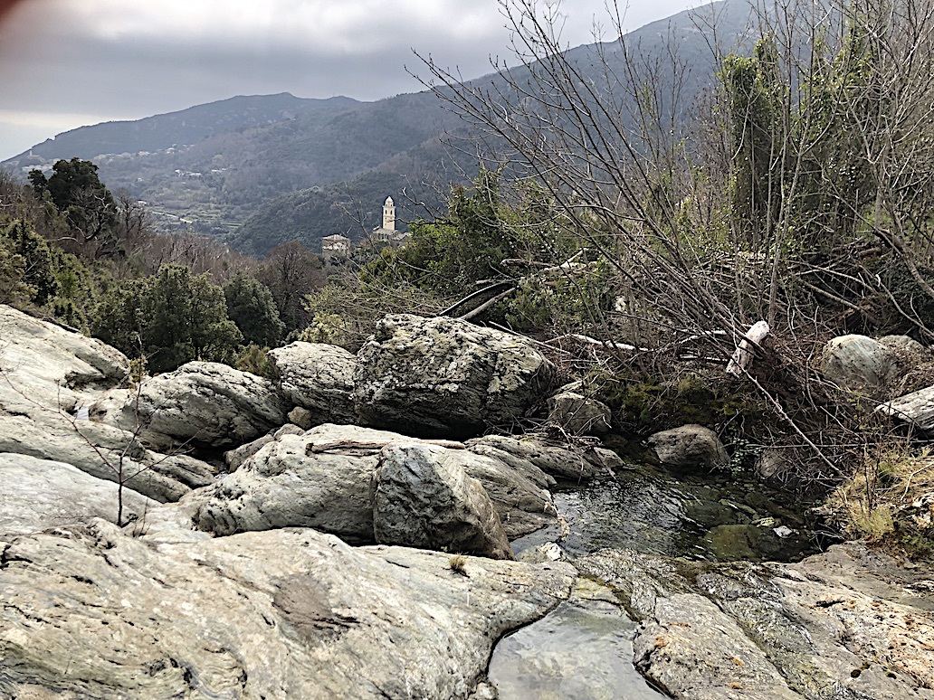 La photo du jour : un ruisseau du Cap Corse