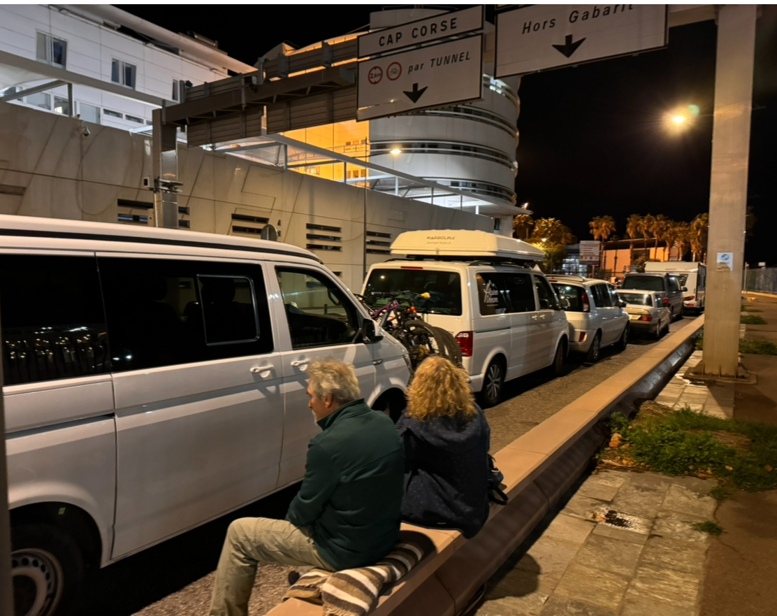 Ce soir à l’extérieur du port de commerce de Bastia