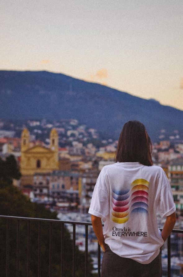 Deux jeunes bastiais lancent « Orenda Wear », une marque et des t-shirts porteurs de valeurs humaines