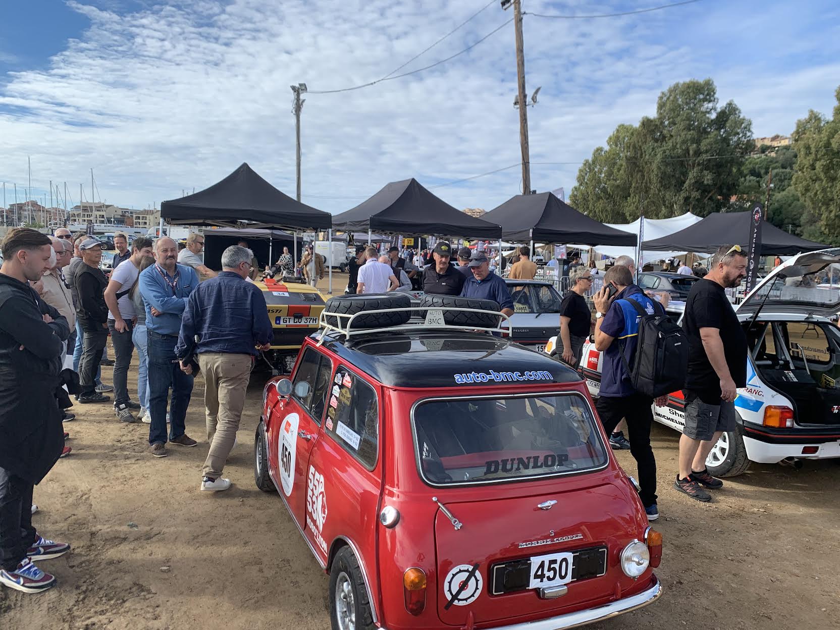 Portivechju : La pression monte sur le terre-plein de la Marine avant le départ du 24e Tour de Corse Historique 