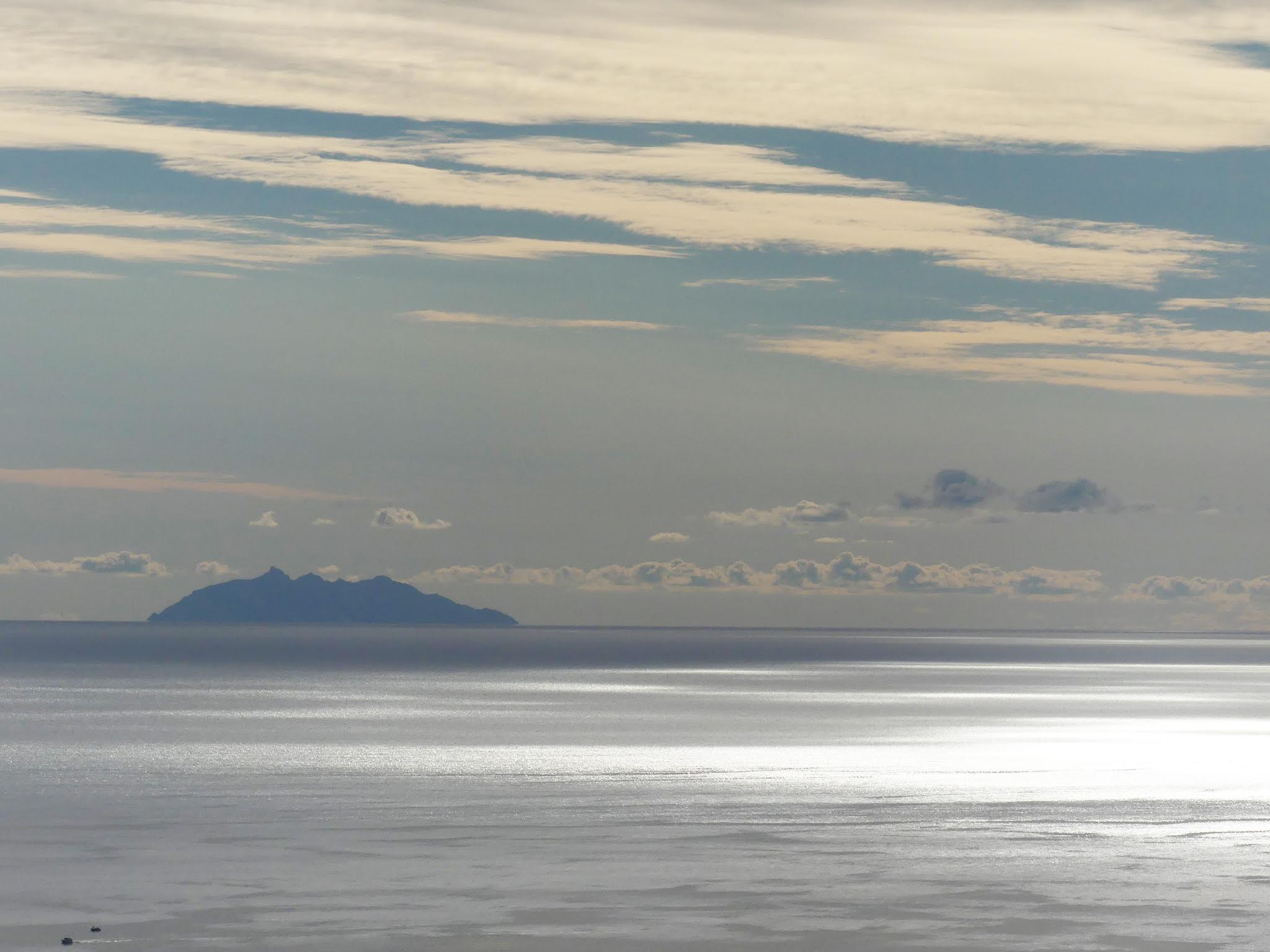 La photo du jour : quand la mer scintille devant Monte-Cristo