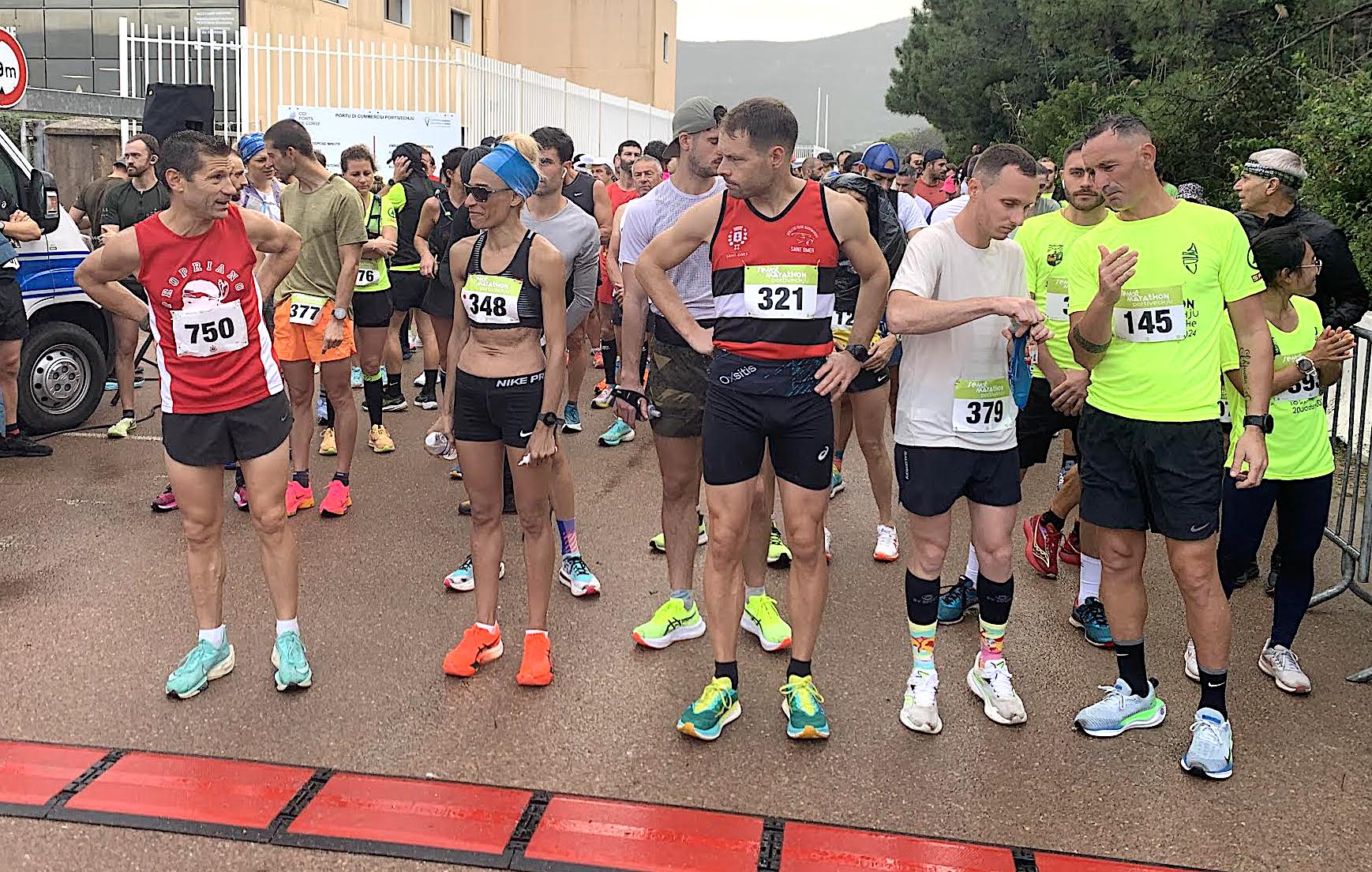 Sur la ligne de départ du semi-marathon