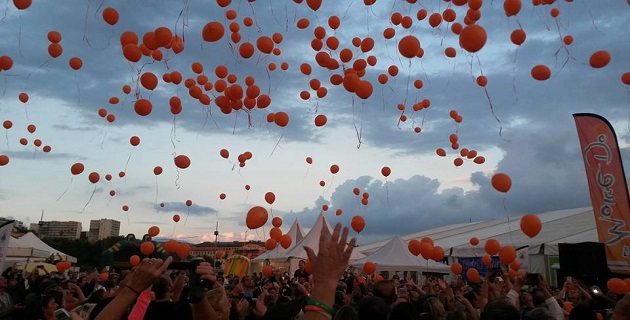 Lâcher de ballons biodégradables