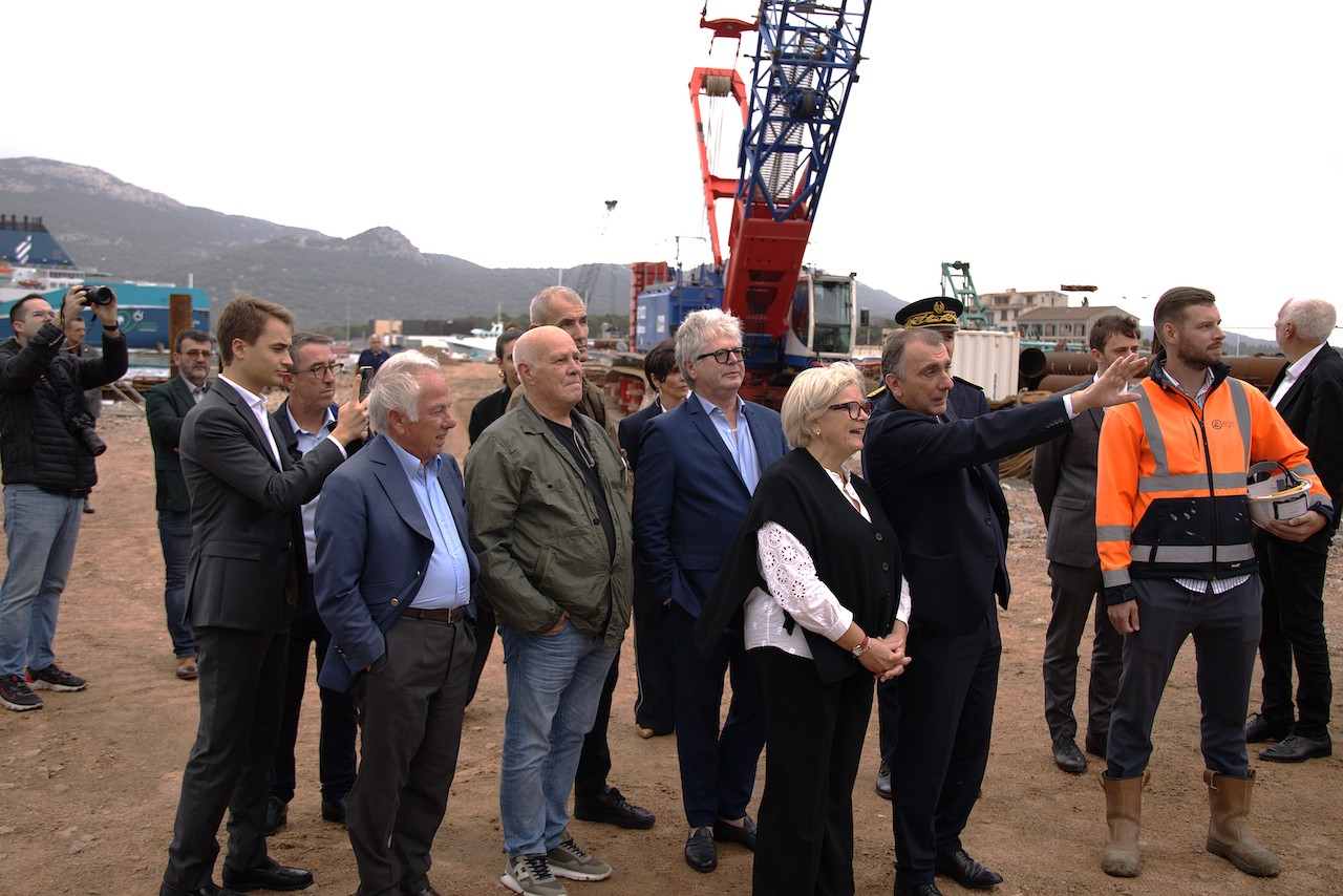 EN IMAGES - La ministre Catherine Vautrin à la rencontre des élus de l'Extrême sud de l'île