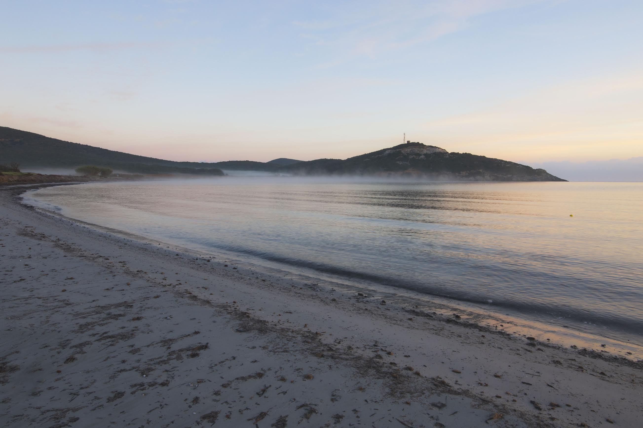 La plage de Macinaggio (Hyacinthe Sambroni)