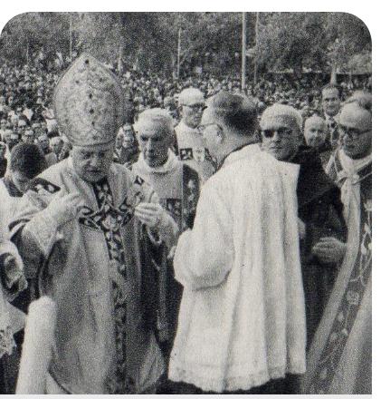 Le futur pape Jean XXIII et 50 000 personnes en 1952 au Couronnement de Notre-Dame de Lavasina à Bastia 