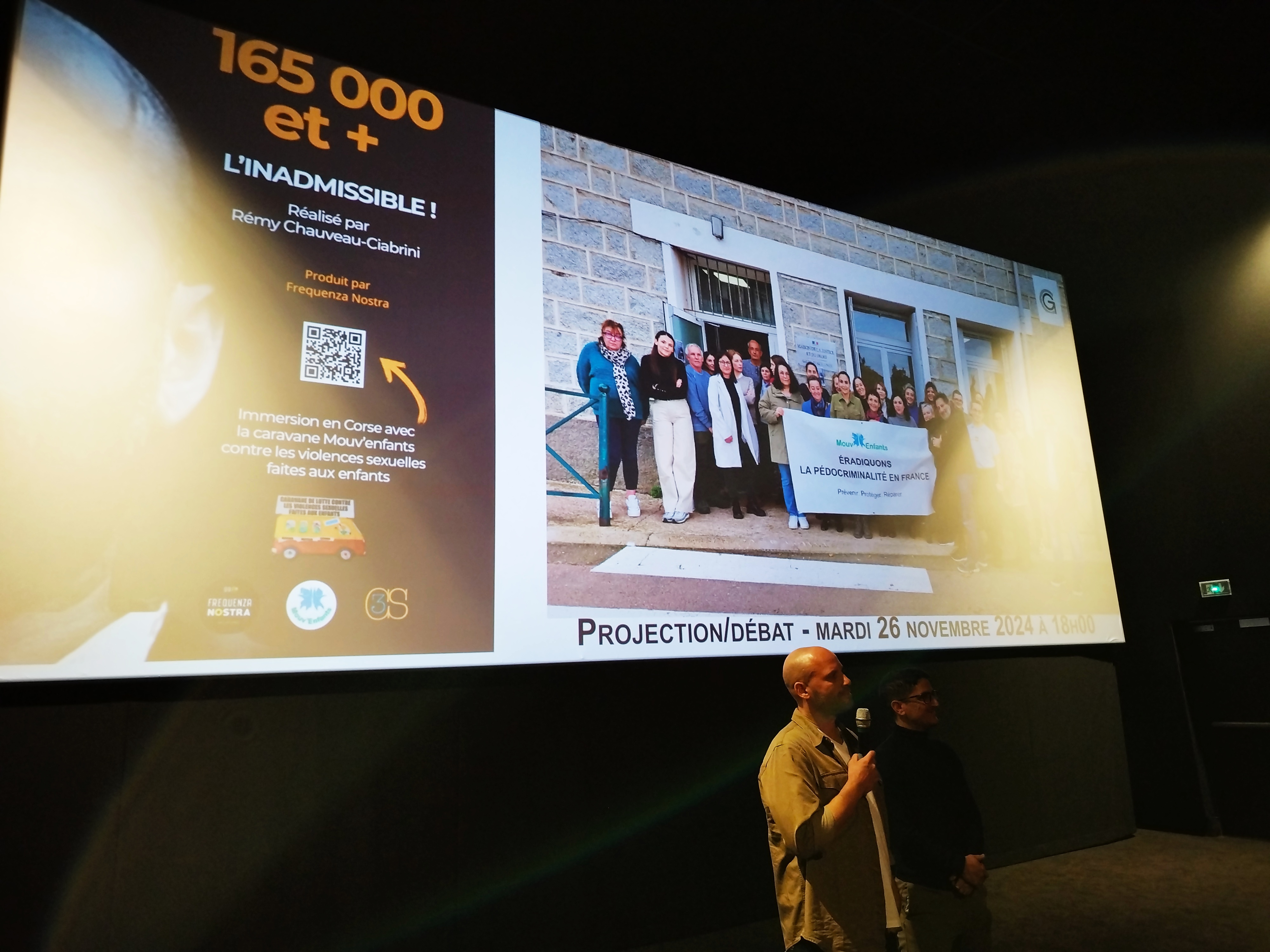 La projection du film a été suivie d'un temps d'échange avec les professionnels de la protection de l'enfance, qui oeuvrent dans la micro-région de Porto-Vecchio.