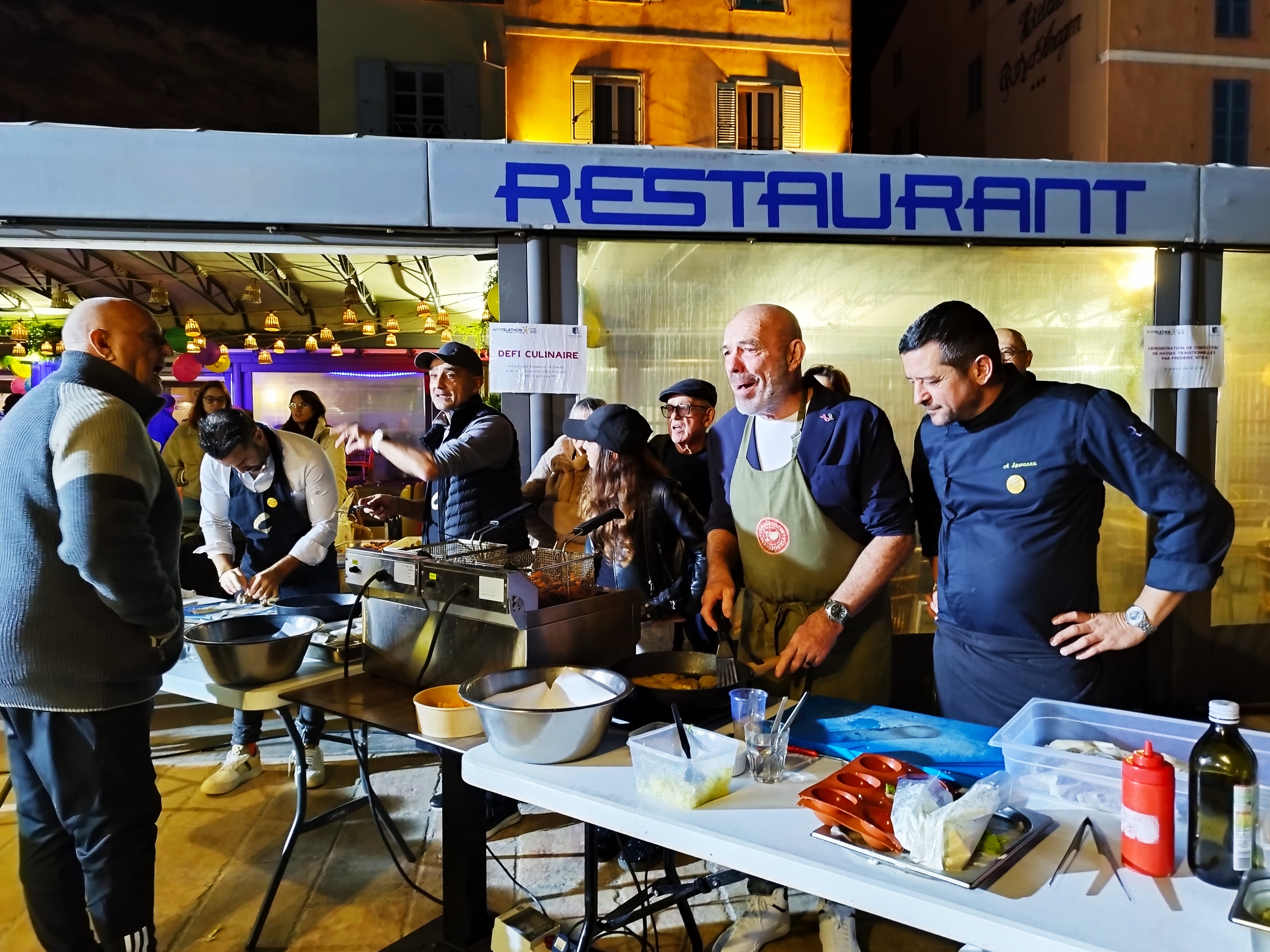 Pido et Philippe Corti en plein atelier culinaire.