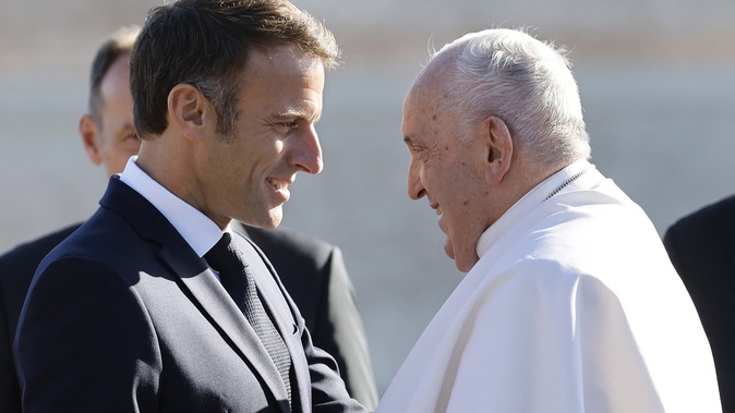 Rencontre entre Emmanuel Macron et le pape le 23 septembre 2023. - AFP