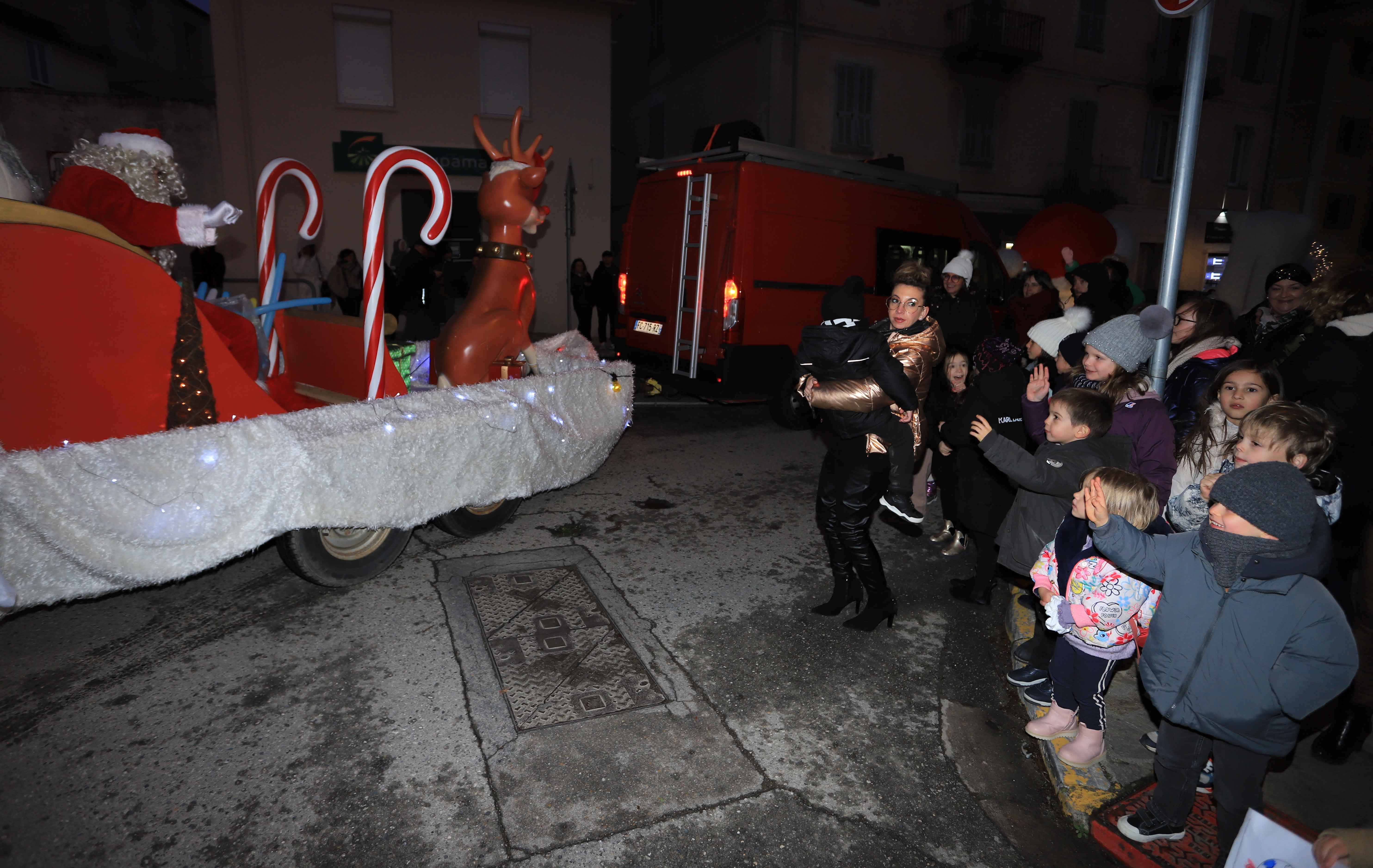 Corte à l’heure de la parade de Noël