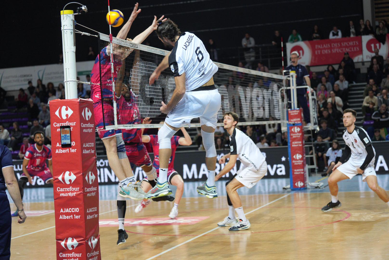 Le GFCA Volley s'est facilement imposé ce samedi soir au Palatinu face à Saint-Quentin (photos Paule Santoni).