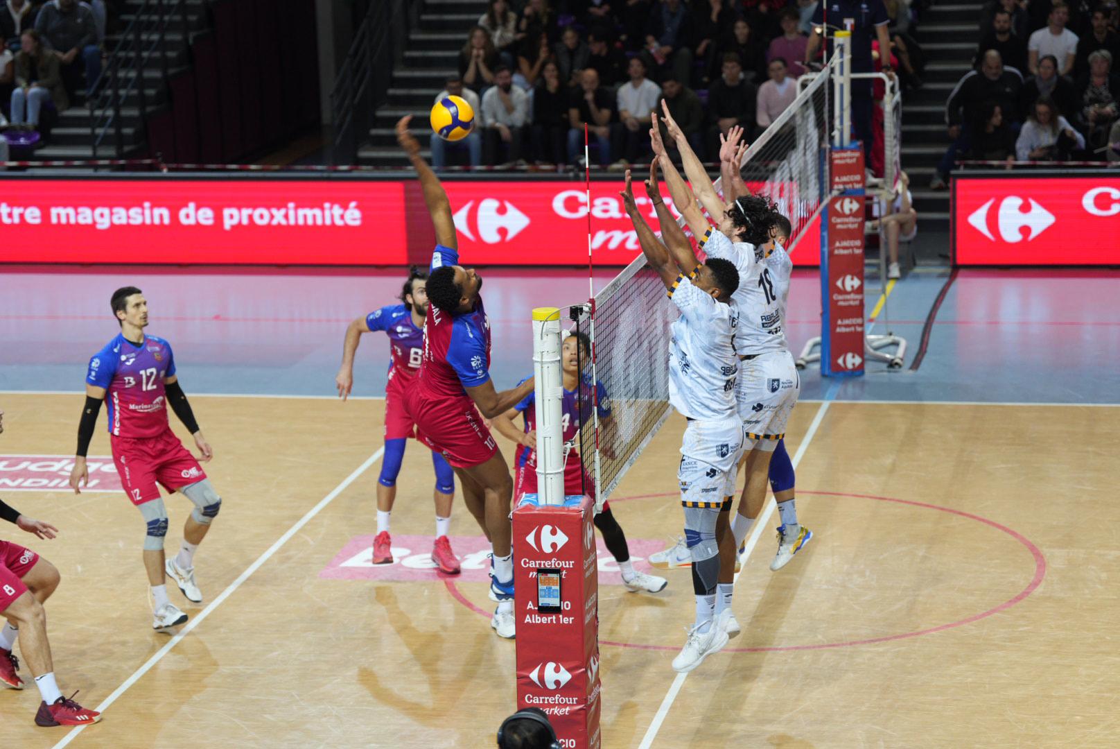 Le GFCA Volley termine leader de la saison régulière de Ligue B (photos Paule Santoni).