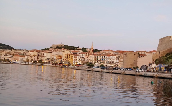 La photo du jour : en octobre à Calvi c'est comme en avril