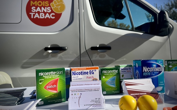 Stand du Mois sans tabac sur la Place Saint Nicolas - Le mardi 5 novembre 2024.