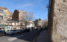 La photo du jour : Au pied des remparts de la Citadelle de Bastia