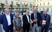 Lauréat du prix du Mémorial, grand prix littéraire d’Ajaccio : Jean-Noël Pancrazi a reçu la médaille de la ville