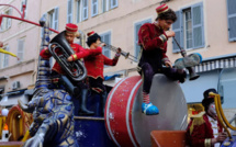 Un carnaval festif et coloré envahit les rues de Bastia