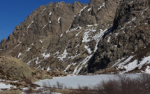 La photo du jour : Superbe lac de Melu gelé