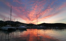 La photo du jour : quand la nuit tombe sur le port de Macinaggio