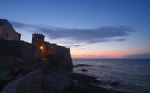 La photo du jour : coucher de soleil sur le château d'Algajola