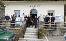 A Mossa Paisana occupe la mairie de Pastricciola