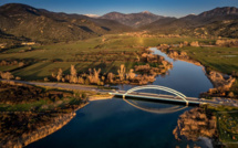 La photo du jour : soleil couchant sur le pont du Liamone