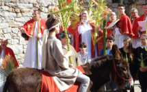 Porto-Vecchio : La procession des Rameaux avant le Chemin de croix animé par les enfants