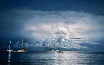 La photo du jour : quand l'orage gronde au large de Favone