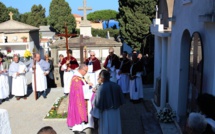 Souvenir des défunts : Messe, procession, bénédiction des tombes à Calvi