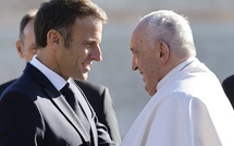 Rencontre entre Emmanuel Macron et le pape le 23 septembre 2023. - AFP