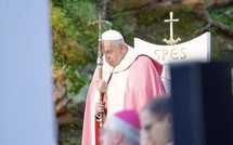 Messe du pape François en Corse : « L’Église est féconde quand elle est joyeuse, comme ici ».