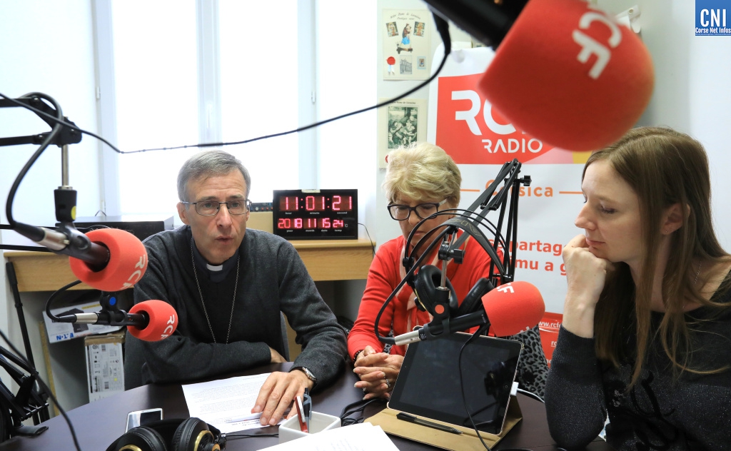 conf de presse à RCF003_1024